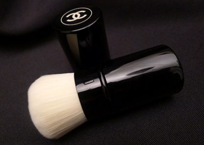 Chanel Les Beiges Retractable Kabuki Brush