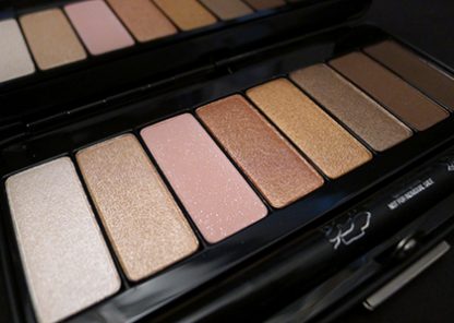 Kat Von D True Romance Eyeshadow Palette – Saint